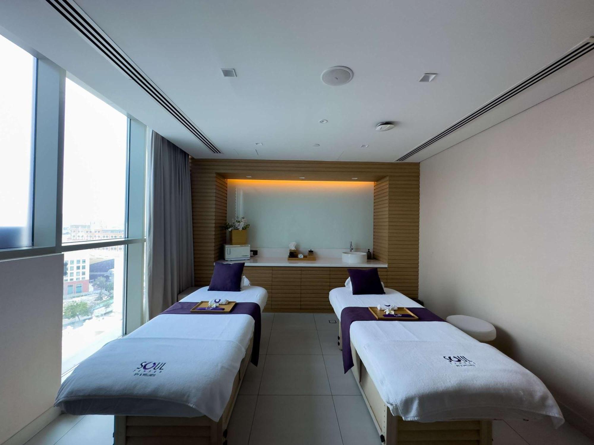 Novotel Bur Dubai - Healthcare City Exterior photo