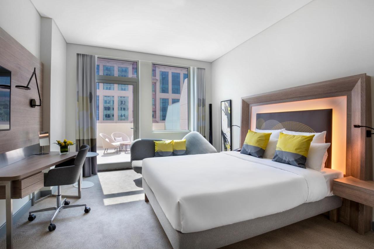 Novotel Bur Dubai - Healthcare City Exterior photo