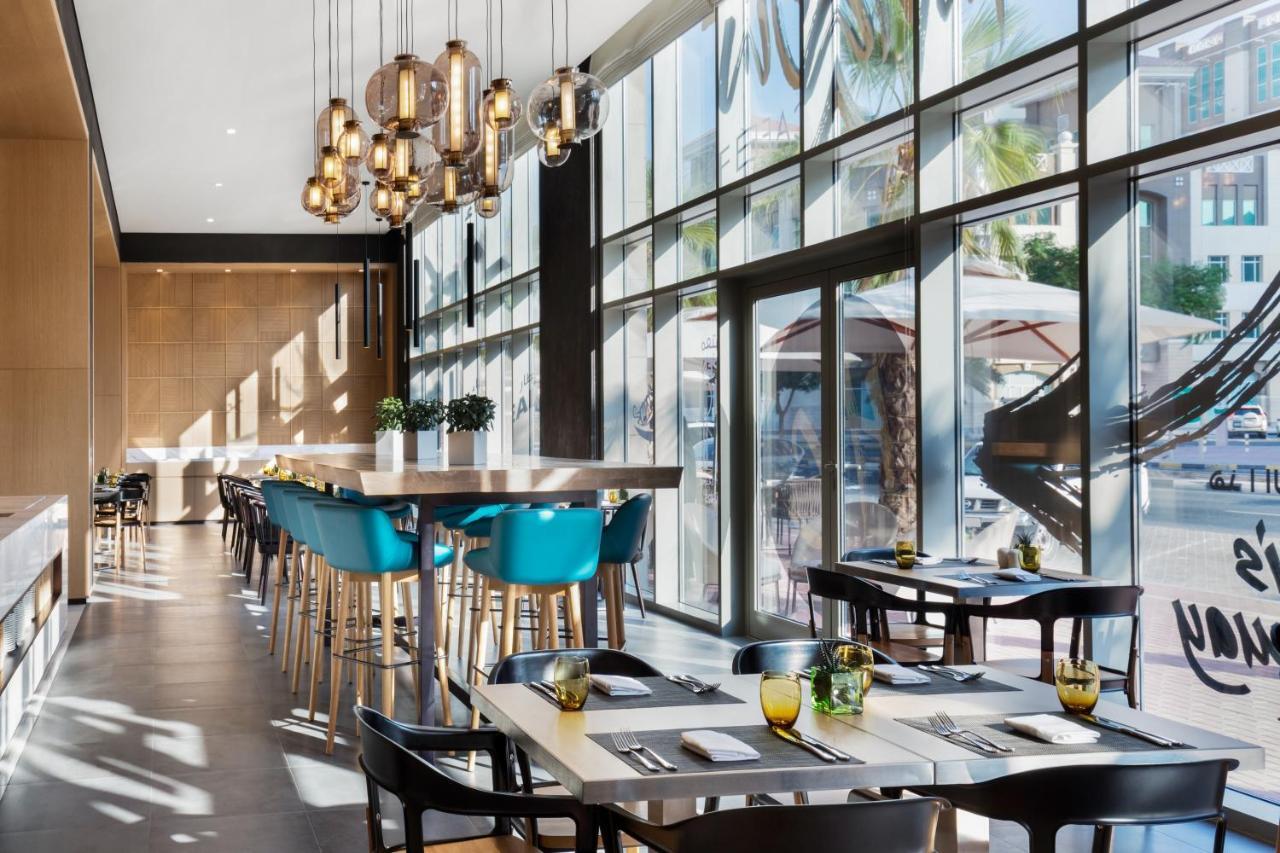 Novotel Bur Dubai - Healthcare City Exterior photo